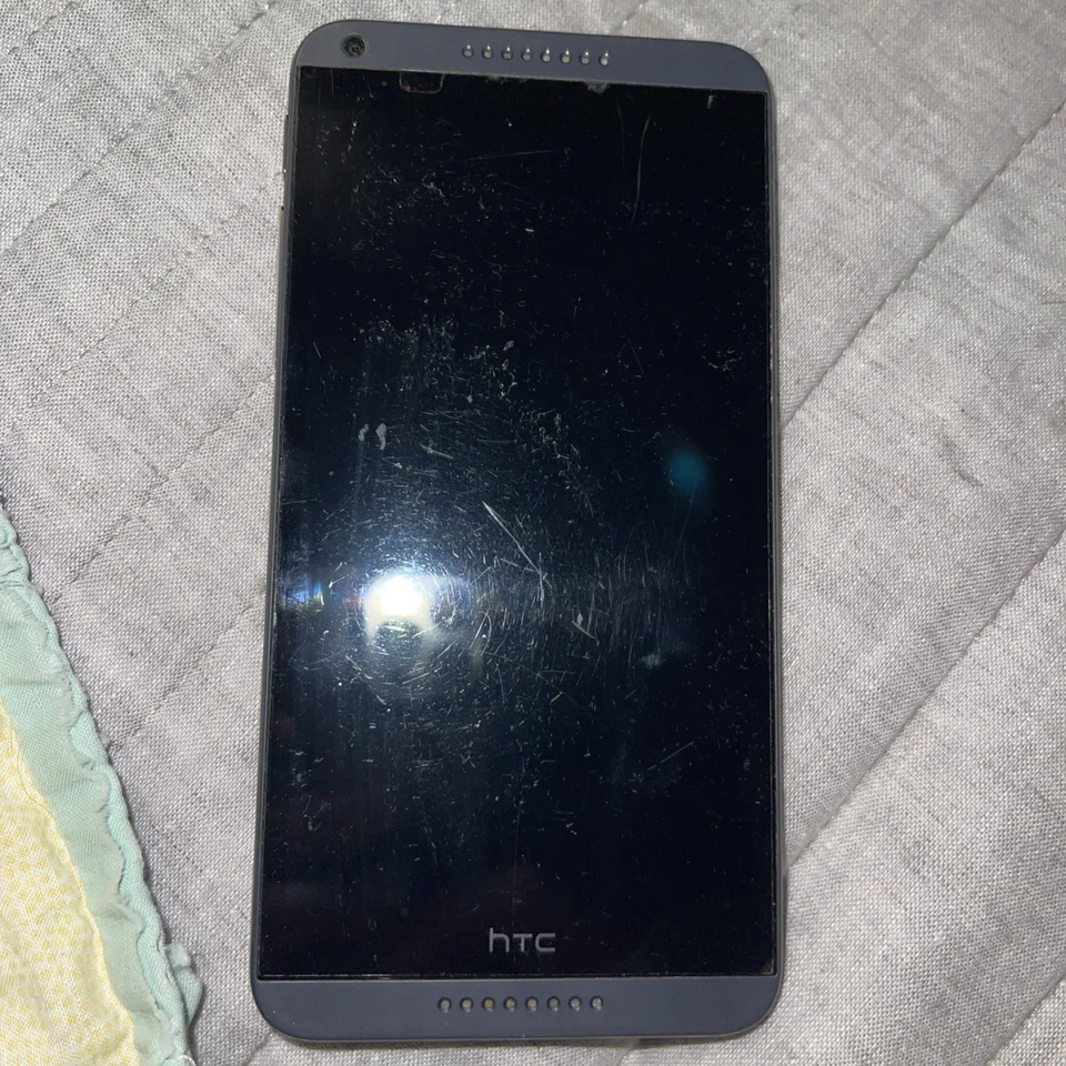 Smartphone HTC Desire 626S - 16 GB - (Virgin Mobile) para reparación de piezas Foto 2 de 4