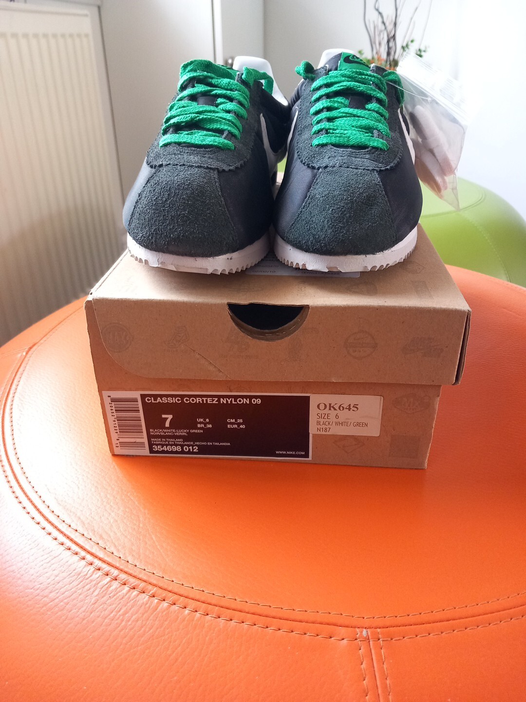 Nike Classic Cortez Nylon Unisex OG 2009 Black White Green  - Size UK 6  Eur 40 image 3