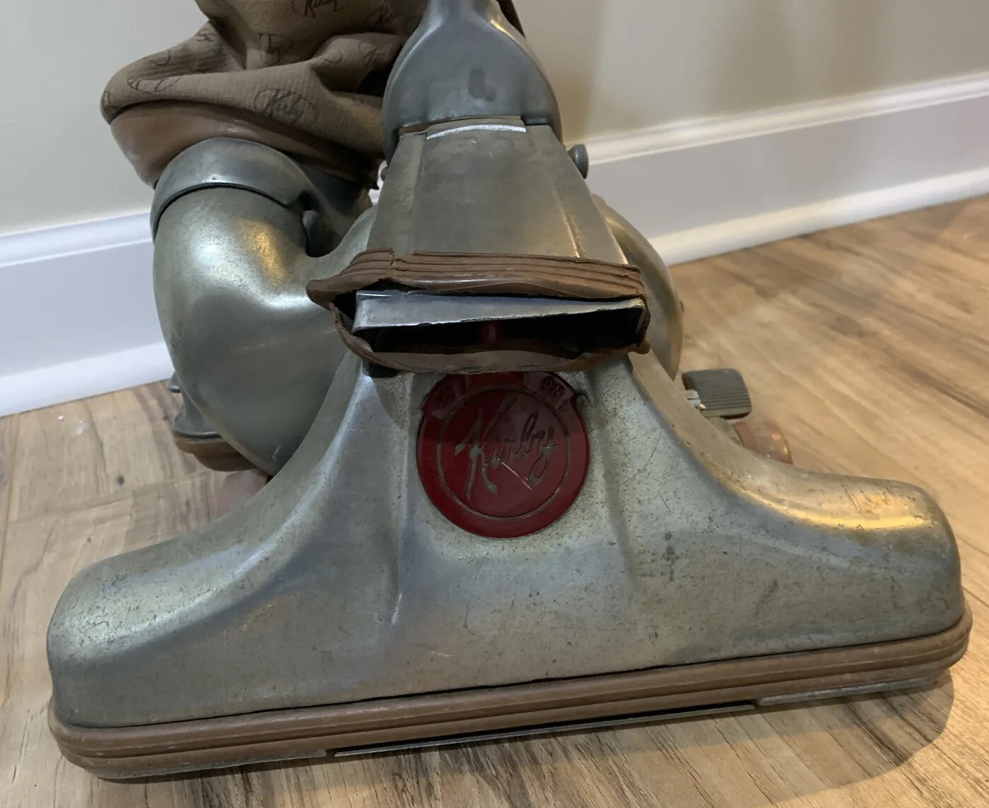 KIRBY 511 Vacuum With Bag And Hose Made In Cleveland Ohio Works Great