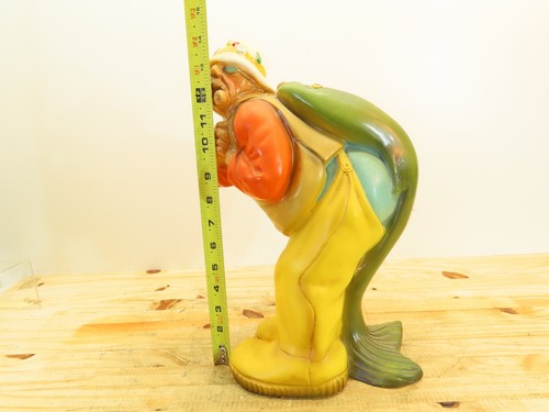 Vintage Fishingman Made By Universal Chalkware Figurine Statuary 1980 - Picture 9 of 9