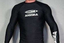 COMPRESSION SWIM SHIRT SIZE SMALL