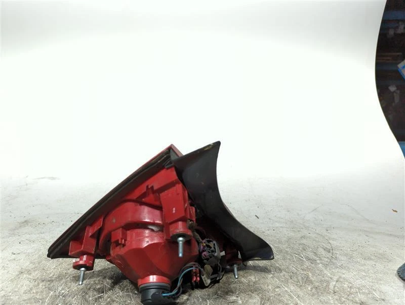 Conjunto de luz trasera izquierda usado se adapta a: Chevrolet Malibu 2008 cuarto montado en panel Foto 2 de 4