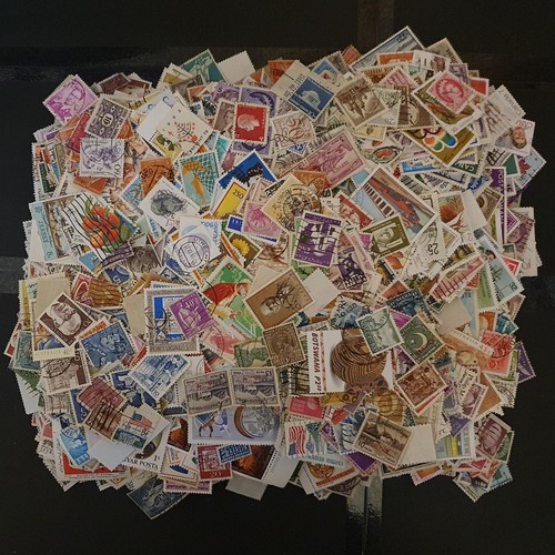 1000 + FRANCOBOLLI MONDIALI FUORI CARTA **UN OTTIMO MIX AD UN PREZZO AFFARE** ARTI + MESTIERI - Foto 7 di 13