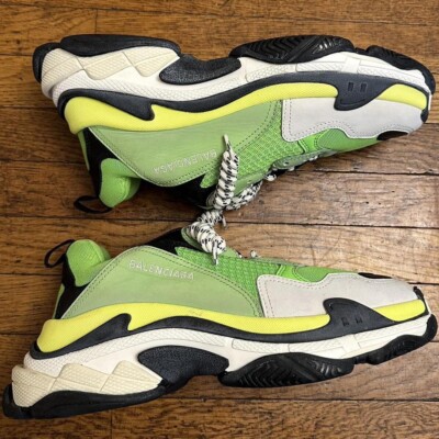 Balenciaga Triple S Men display picture 2