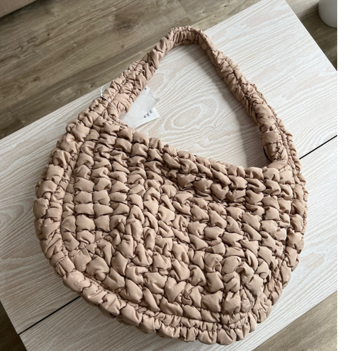 COS Quilted Oversized Shoulder Bag Beige 0916460007 / 100