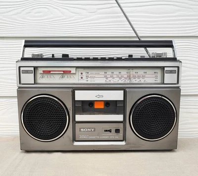 ancien radio cassette stéréo Sony CFS -55L de 1979 - Photo 1/4