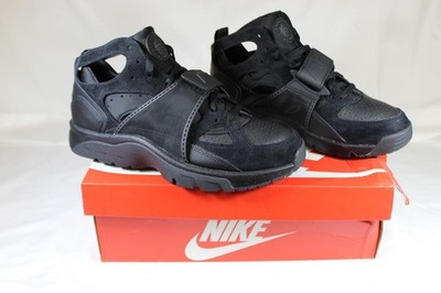 Nike IB0497-002 Air Trainer Huarache - Black/Black - Men's Size 9.5 - NEW!