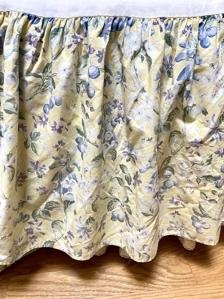 Sheridan Australia Blue/Yellow Floral FULL Bedskirt Bed Ruffle W/15" Drop - Image 2 of 4