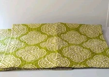 2XL Quilted Pillow Covers Green And White