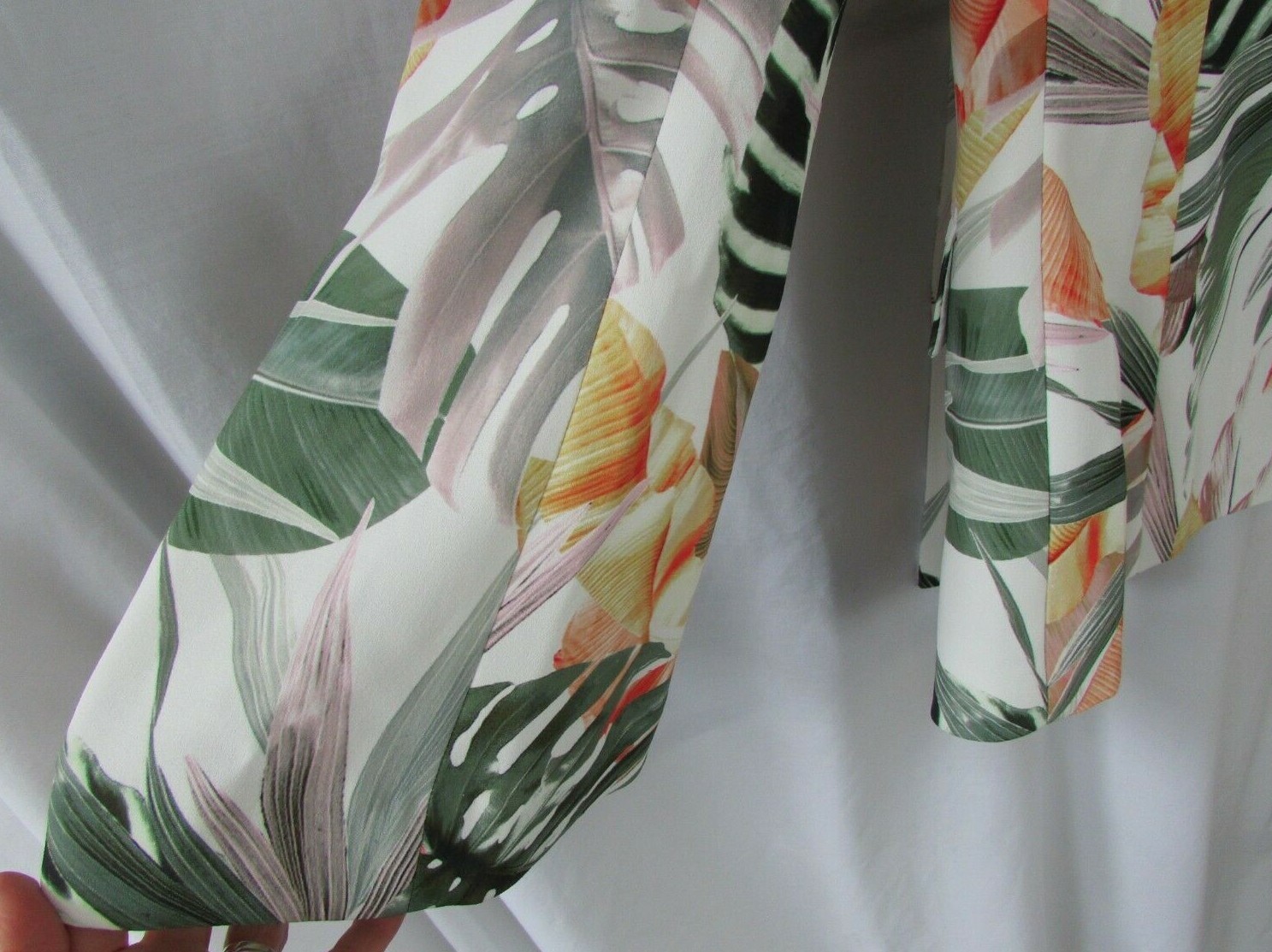 Marciano by Guess tailored jacket with bell sleeves size 40 UK 10 BNWT RRP £200+ image 4