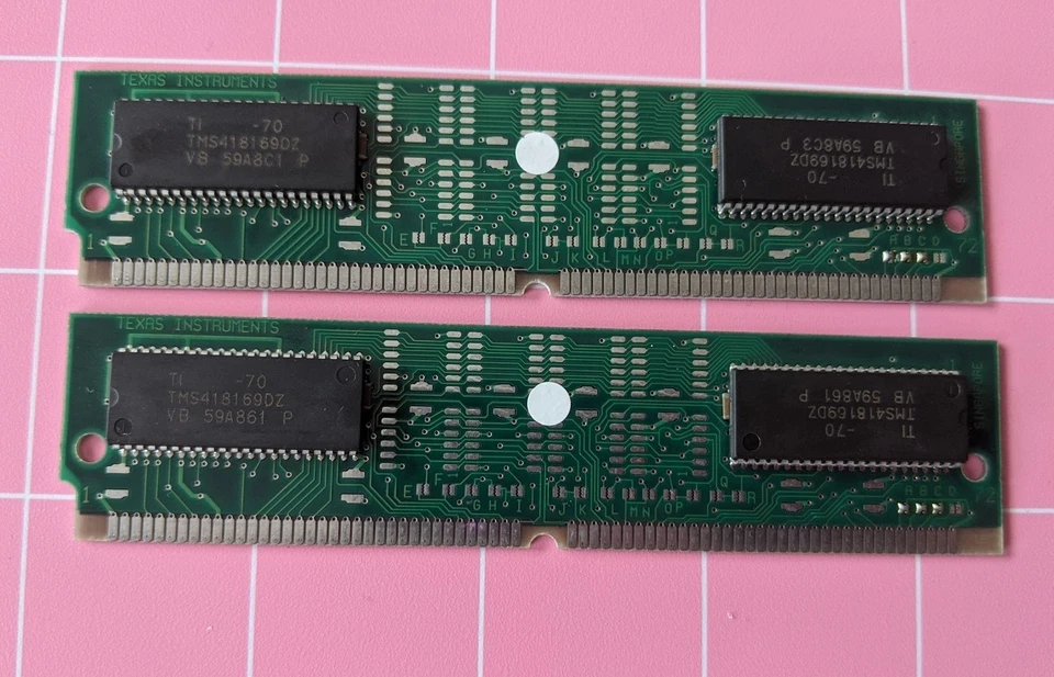 8MB 2x4MB 72pin Simm EDO 70ns TEXAS INSTRUMENTS TI TM124FBK32U-70 Ram Kit - Image 4 of 4