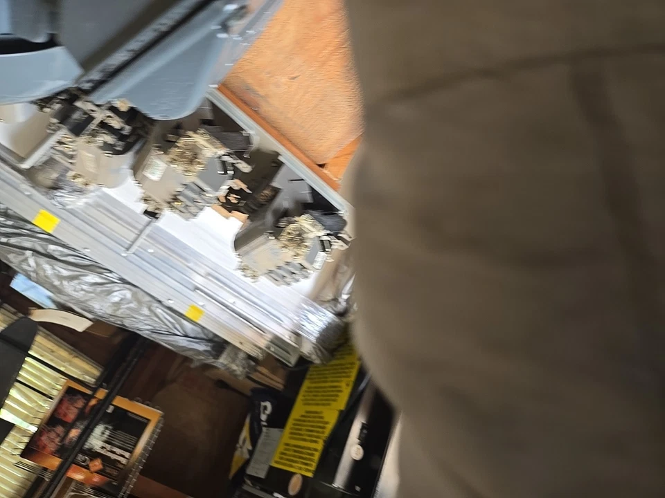 WEG INVERTER DUTY MOTOR 00318et3e182tc- W22 3PH 3.0HP 2.2KW 380V 4.66A 1445RPM - Image 4 of 4