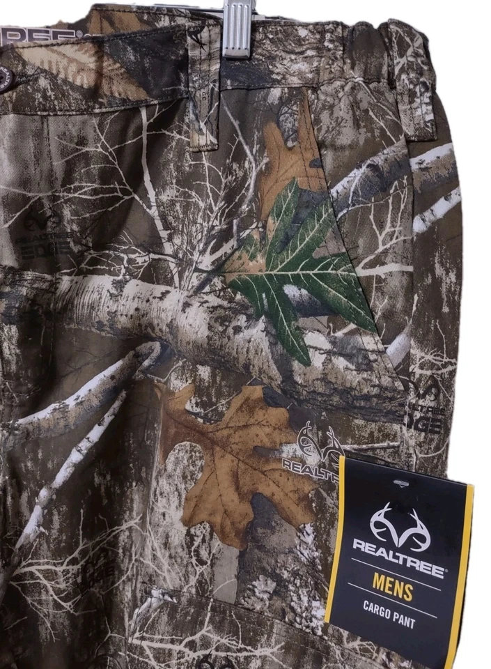 Realtree Camouflage Pants Men's Sz Large 36-38 Button Cargo Pockets Flex Fabric  - Image 4 of 4