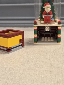 LEGO 40233 Santa Snow Globe Set Christmas Holiday Retired 100% Complete 2016