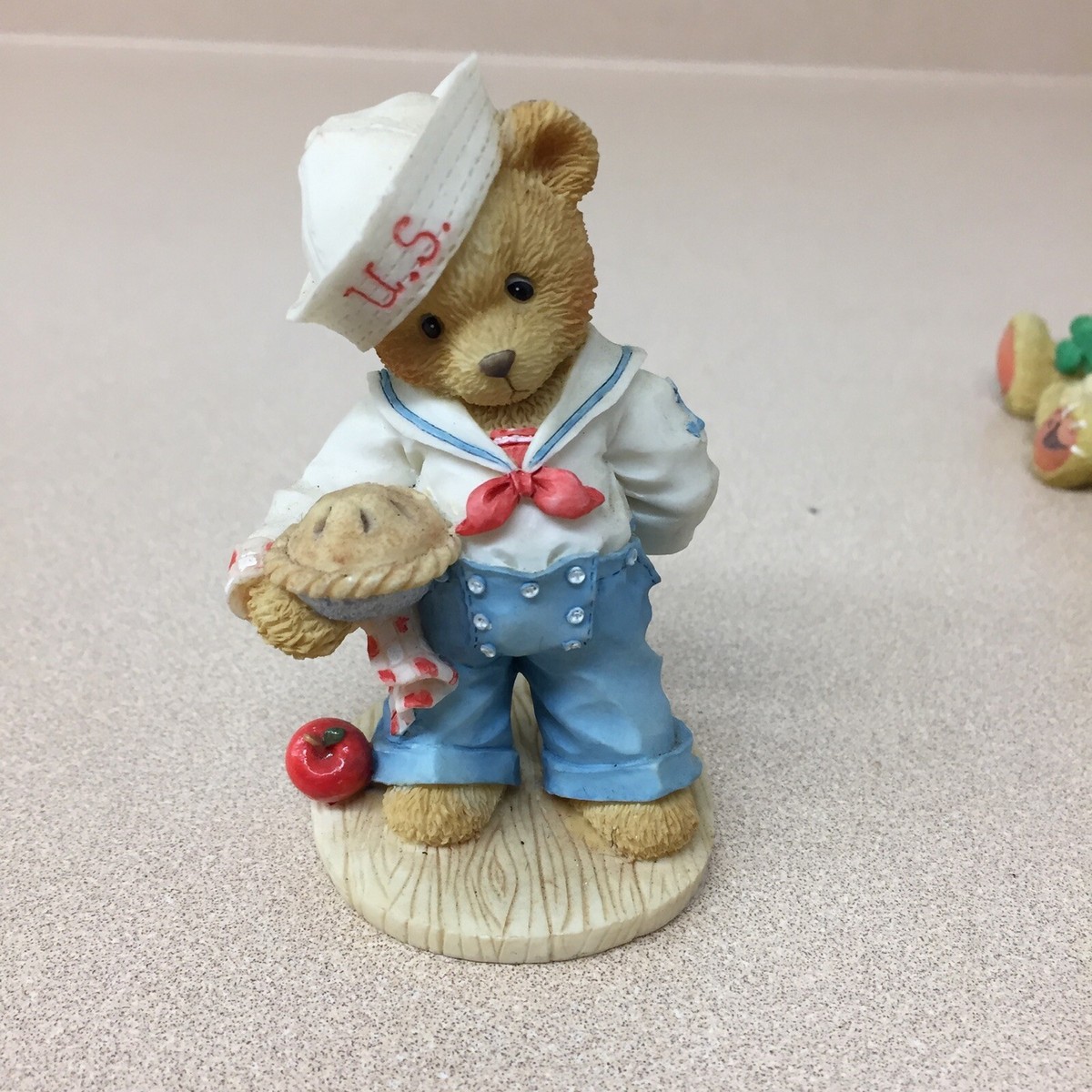チェリッシュド テディーズ　
クマのフィギュア Lot of 4 Cherished Teddies Teddy Bear Figurines Seth Sara