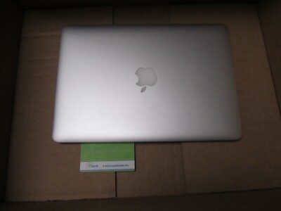 Apple MacBook Pro 13.3” Model A1502 i5-5257U 2.7GHz 8GB 256GB SSD