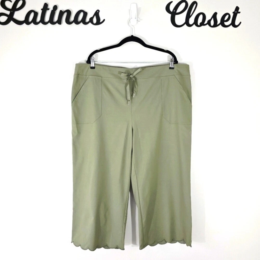 NEW Chico's True Temp Scallop Hem Capri Pant Size Wome's Plus 20