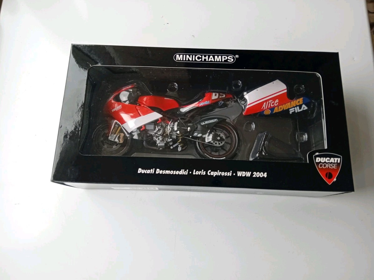 Ducati Desmosedici 2004 モデルキット Loris Cap 2004 Ducati GP4