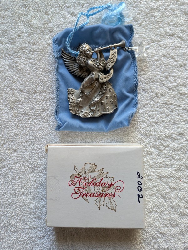 2002 Pewter Avon Angel Christmas Ornament - Very Good Condition