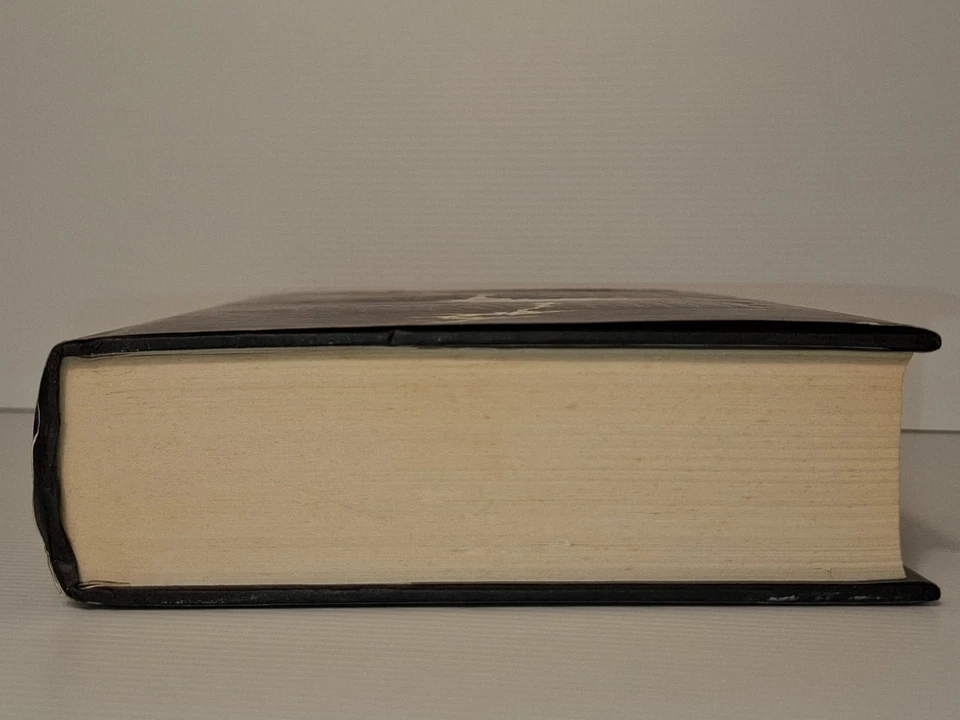 Everville by Clive Barker, Book #2 In Series, Hardcover First Edition, Fantasy  - Image 4 of 4