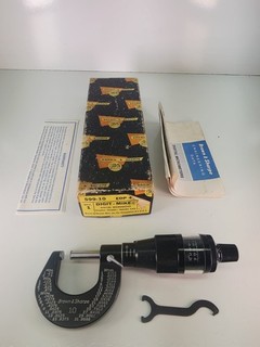 Brown & Sharpe Digit Mike 599 10 0 1" Micrometer W/ Box Machinist Tool
