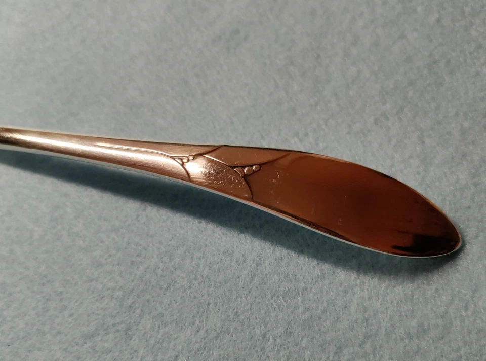 Placa de plata Oneida, cucharón Lady Hamilton 71/4" Foto 2 de 3