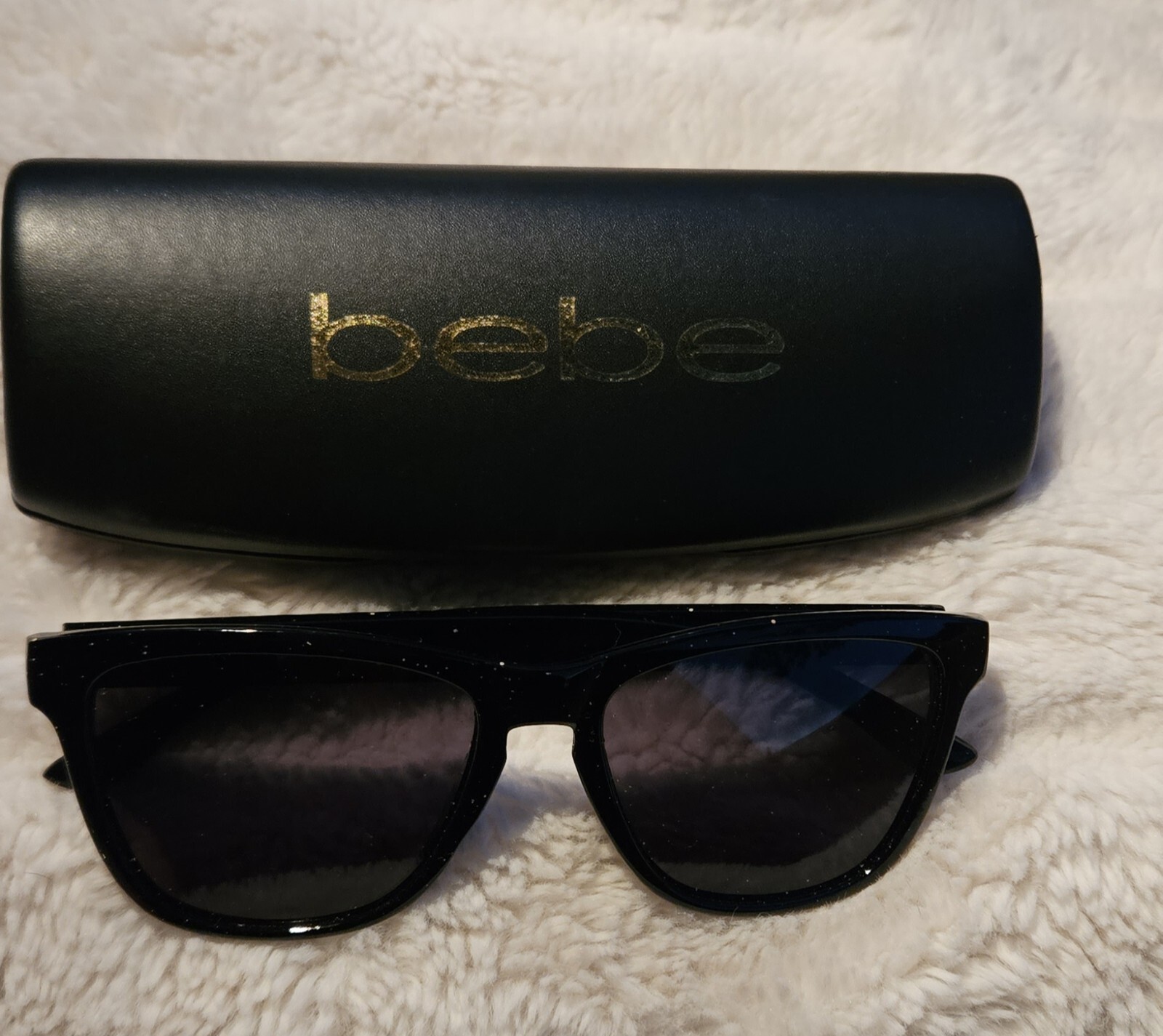 Polarized RTP 3200 Cat Eye Sunglasses in Black with Bebe Case-image