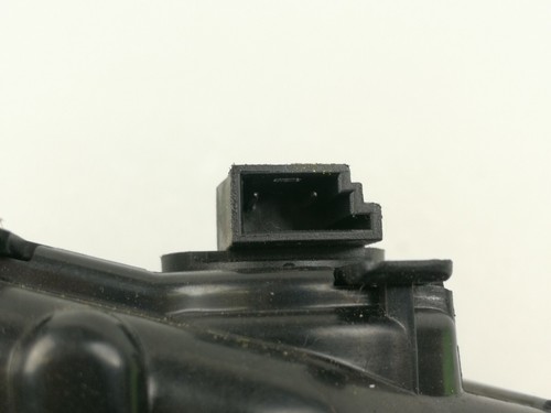 Mercedes Benz C Class 205 Front Left Air Duct With Flap Motor Sensor A2058300100 - Picture 10 of 12