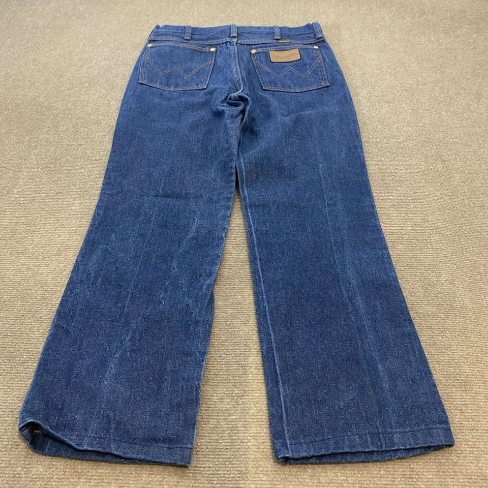 Pantalones de mezclilla Wrangler de colección para hombre 31 se adapta a 30x27 con dobladillo 936 hechos en EE. UU. vaqueros ajustados occidentales Foto 2 de 4