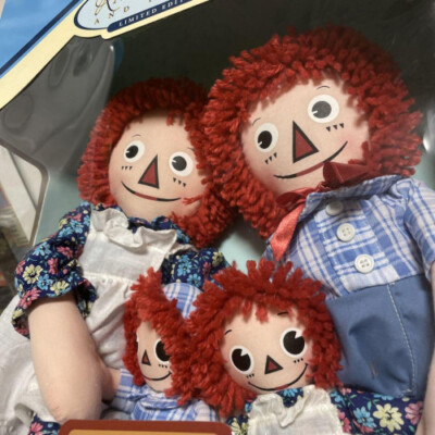 22. Raggedy Ann & Andy Family, Molly Company, Limited Edition