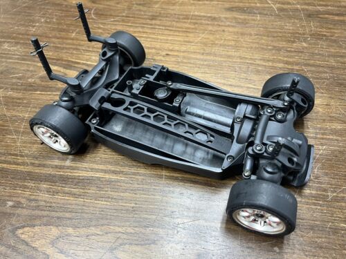 Used 1/10 210mm FWD M-Chassis HPI Switch FF Chassis - Picture 2 of 9