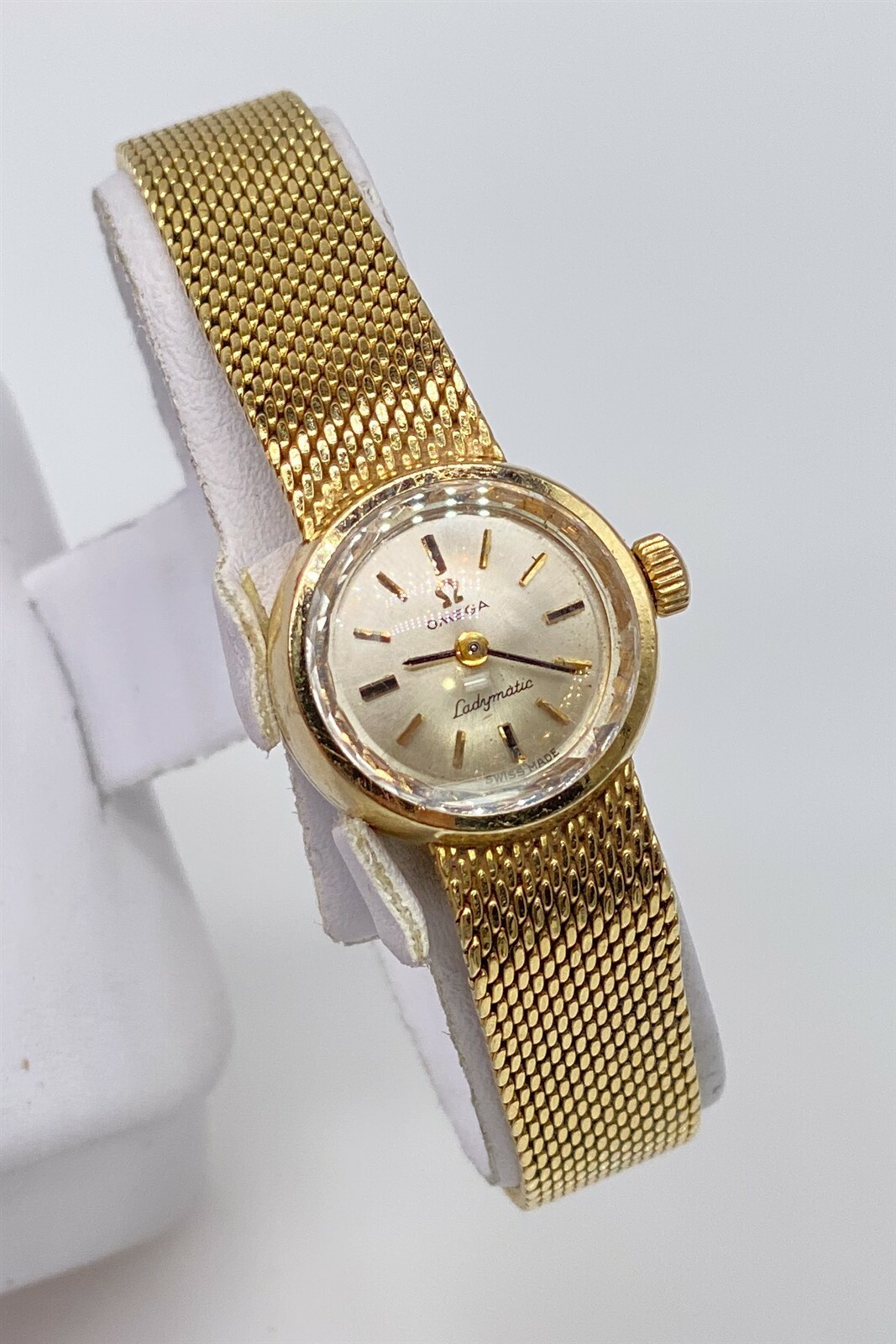 Купить Vintage $5000 OMEGA LADYMATIC 