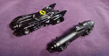 ERTL DC COMICS BATMAN BATMOBILE & BATMISSLE DIE-CAST METAL