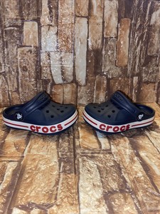 crocs under 1000