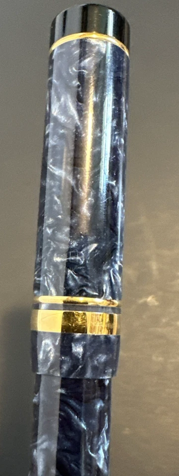 Pluma Estilográfica PARKER Doble Plegable Centenario Mármol Azul 18k Nuevo en Caja Foto 4 de 4