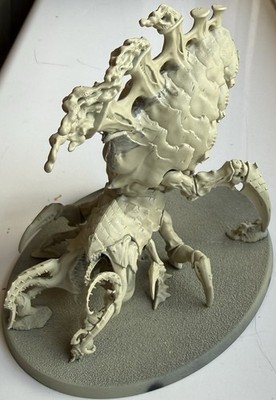 Tyraniden Psychophage, Warhammer 40000, Kunststoff, monströse Kreatur, unterlackiert