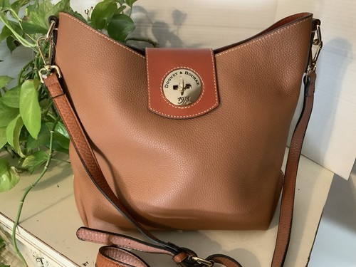 Dooney & Bourke - Caramel Pebble Turn Lock Sac 30 Schultertasche Handtasche Neu ohne Etikett