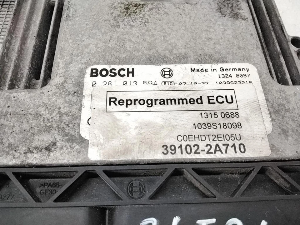 39102-2A710 39102-2A710 CENTRALINA INIEZIONE PER KIA Cee'd 1° Serie diesel 1582 - Immagine 2 di 4