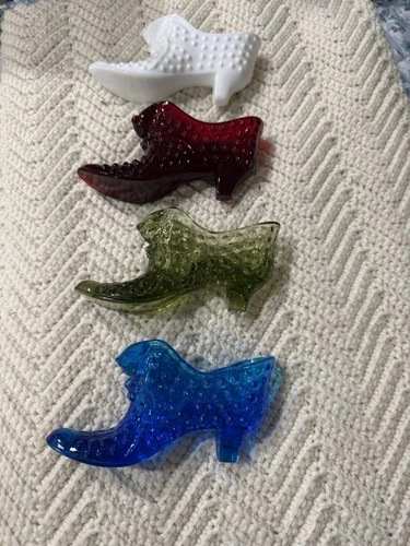 VTG Fenton Milk Glass Hobnail Cat Head and Daisy & Button High Heel Shoe Slipper