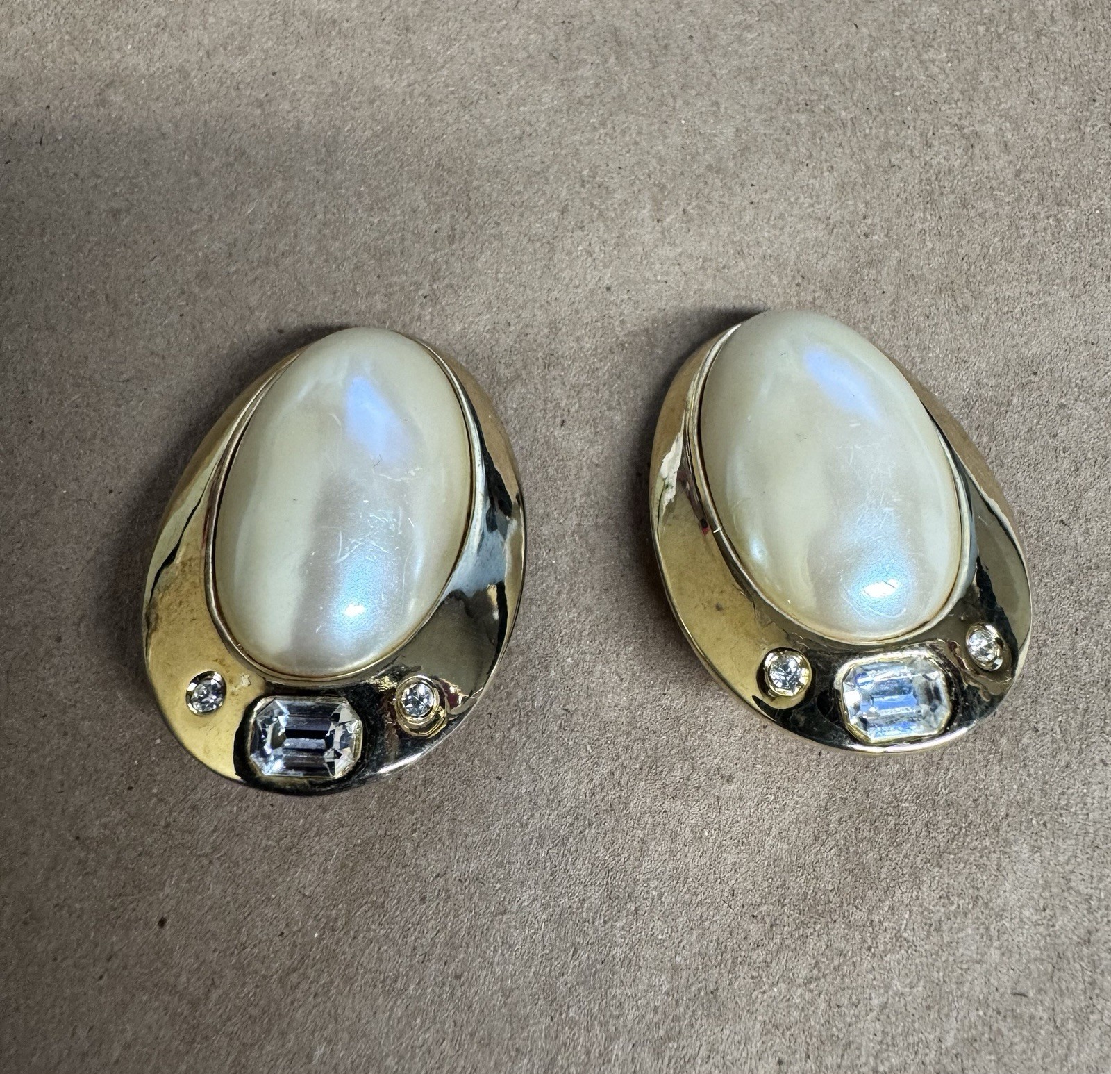 Vintage Gold Tone Faux Pearl Clip On Earrings With Rhinestones Large