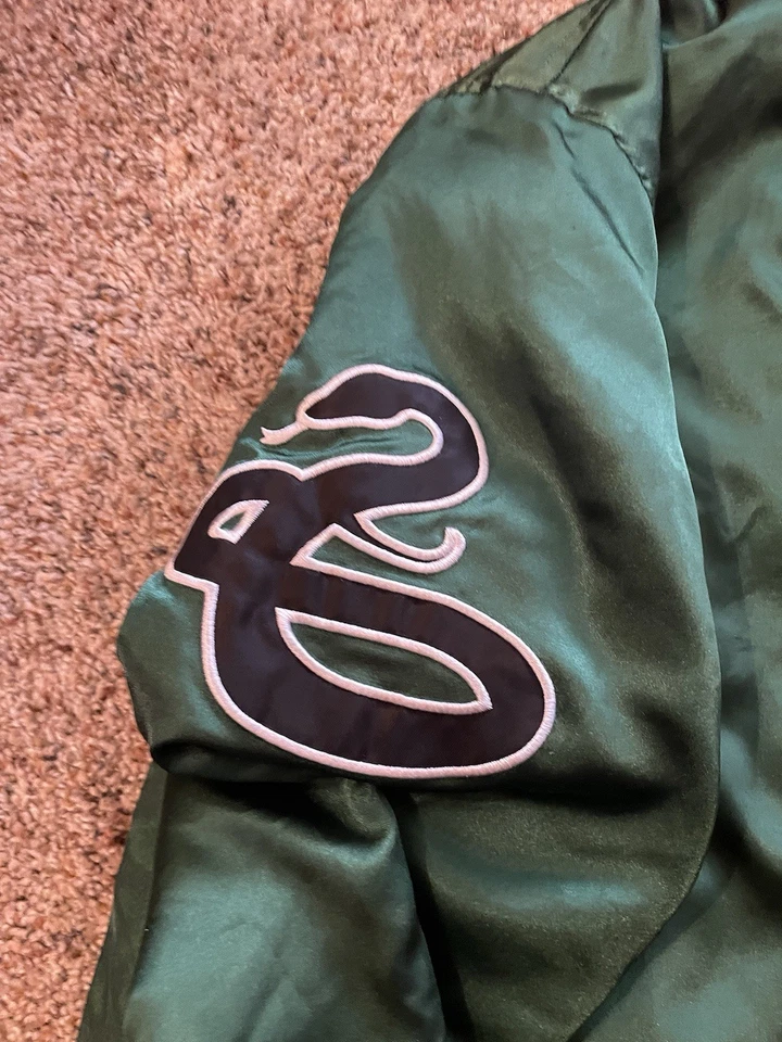 Harry Potter Slytherin Hogwarts Varsity Hooded Satin Jacket Small Preowned (E) - Image 4 of 4