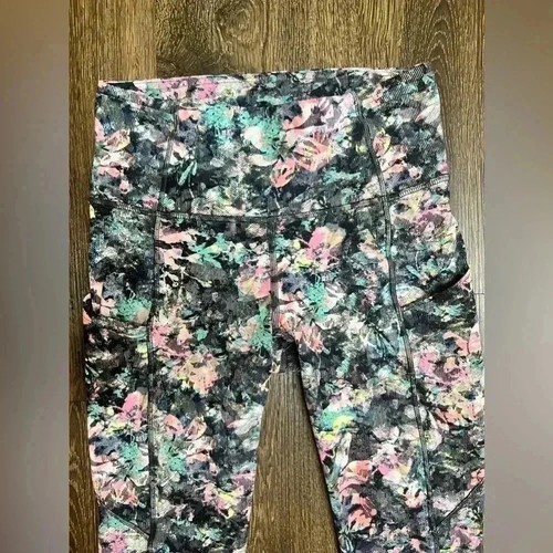 Lululemon Crop II *Nulux 19" Dappled Daze Multi leggings Sz 4 - Picture 8 of 16