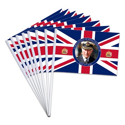 King Charles Geburtstag winkend Union Jack Design Flaggen Royalty Souvenirs 100 Stück
