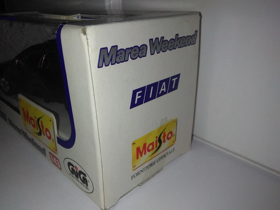 Maisto/Gig Nikko - Modellino 1/43 Fiat Marea Weekend rosso ciliegio Vintage - Immagine 4 di 4