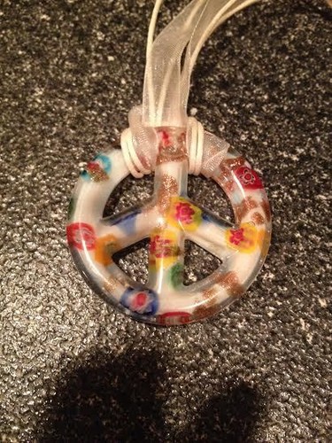 Hippie Girl Flower Child Halloween Costume L 11-14 & Extra Peace Necklace New - Picture 2 of 3