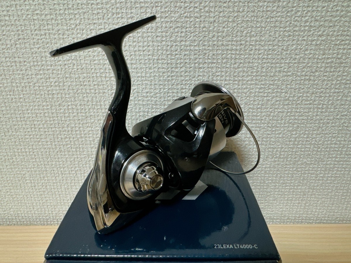 Daiwa Spinning Reel 23 LEXA LT4000-C Gear Ratio 5.2:1