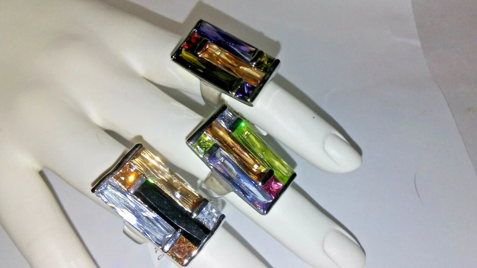 Anillo de circonita cúbica oro blanco multi vitral cristal swarovski bisel piedra 5 Nuevo Foto 4 de 4