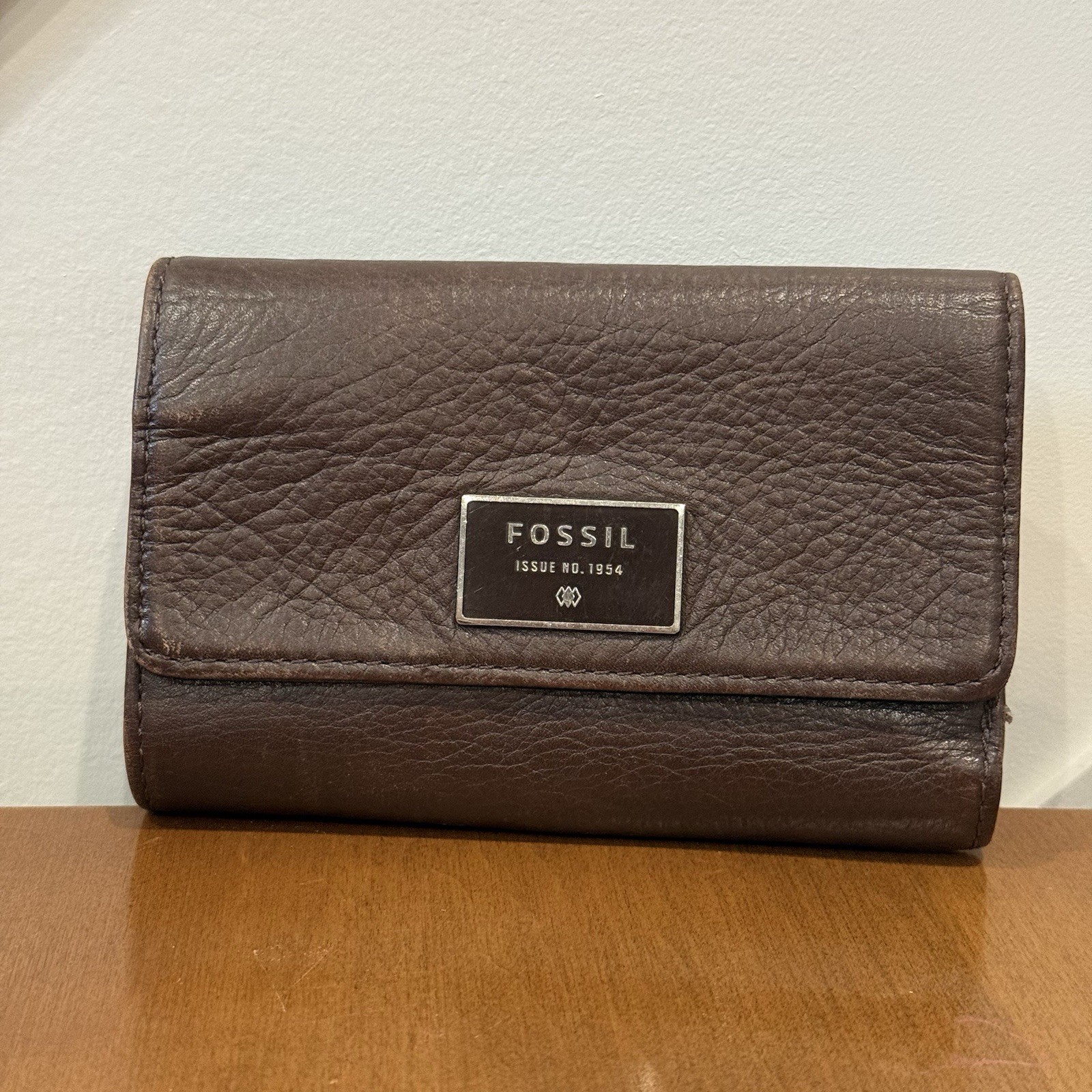 Fossil Trifold Wallet Cow Hide Brown Leather Vintage 1954 Distressed