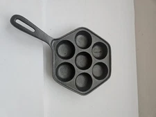 Cabilock  Mini Cake Pans Cast Iron Snail Escargot Plate 7 Compartment Holes...
