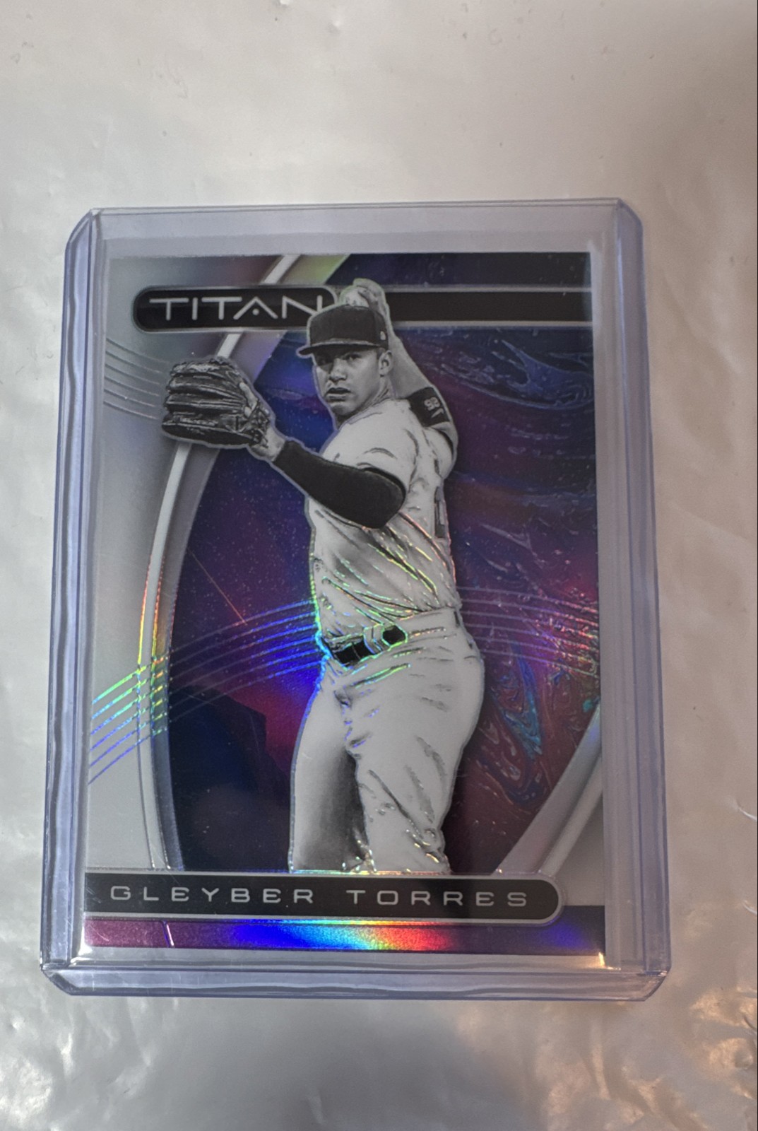 2021 Panini Chronicles - Titan Gleyber Torres #24 Holo Prizm